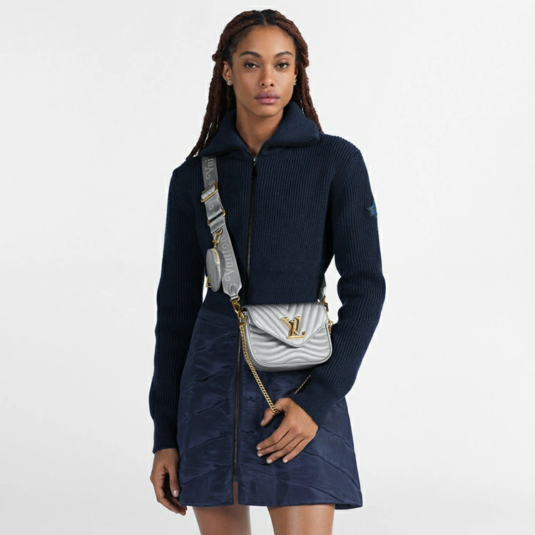 Louis Vuitton New Wave Multi Pochette Accessoarer New Wave i handväskor för kvinnor Alla kollektioner kollektioner av Louis Vuitton