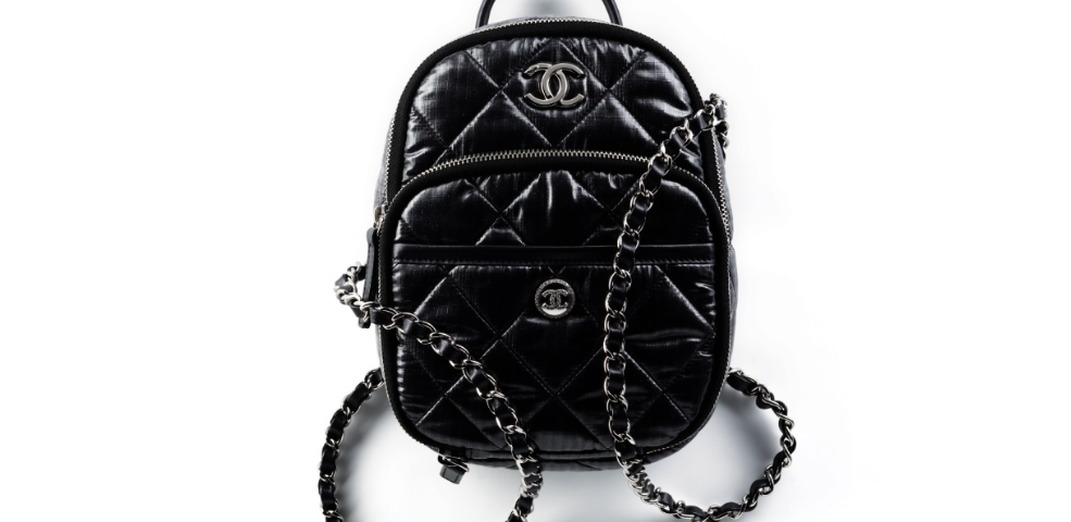Gör dig redo för isiga äventyr: Chanel 2023 Coco Neige-ryggsäckarna